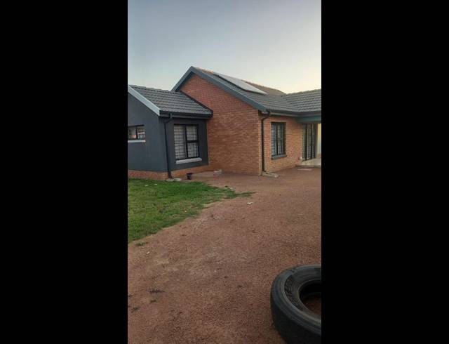 3 BEDROOM HOUSE FOR SALE IN KLERKSOORD